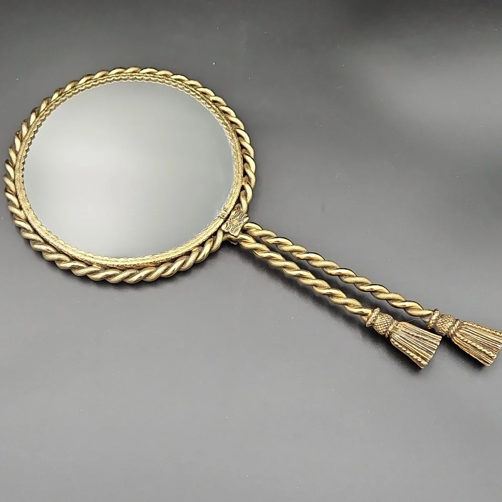 🪞 Vintage Stylebuilt Handheld Vanity Mirror 🪞